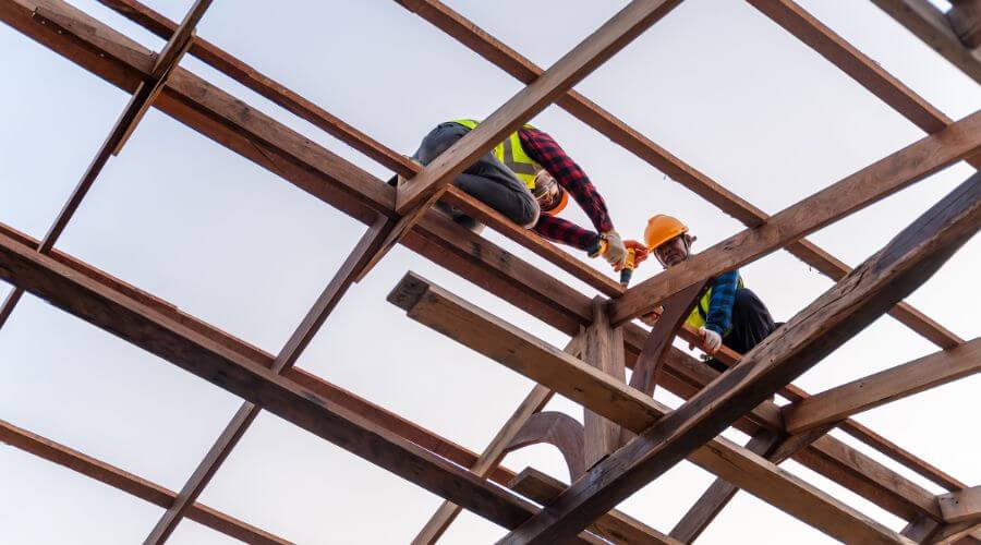 Professional residential roofers in Lysite, WY